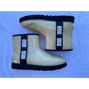 UGG Women’s ‘Classic Clear Mini’ Natural Snow Boots Size 10